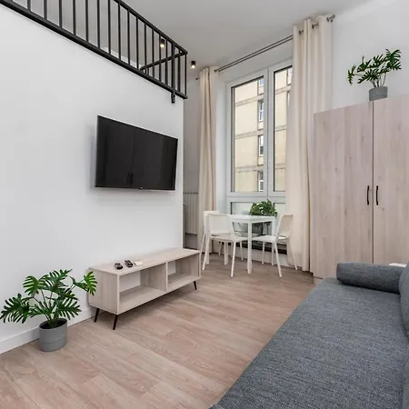 Swietokrzyska 16 * وارسو