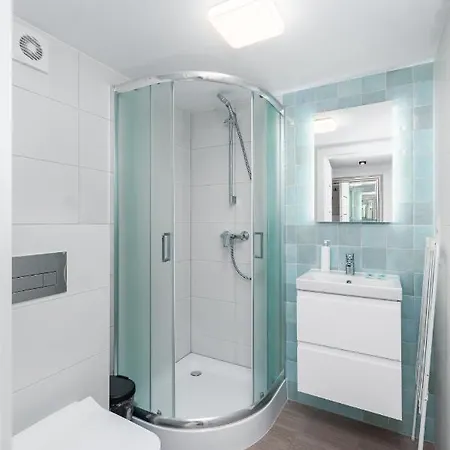 Apartament świętokrzyska 16 *